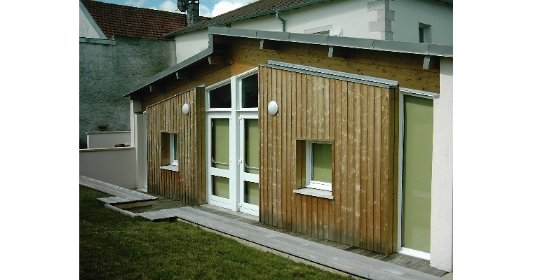 L'arrière de la bibliothèque - médiathèque.